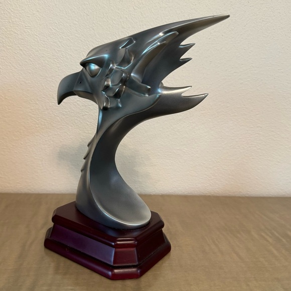 Eagle Head Sculpture On Wooden Base By Herco Gift Professional - Picture 6 of 15